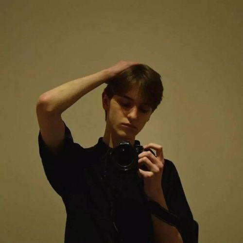 欧美ins图片西装,从Instagram西装图片看潮流趋势